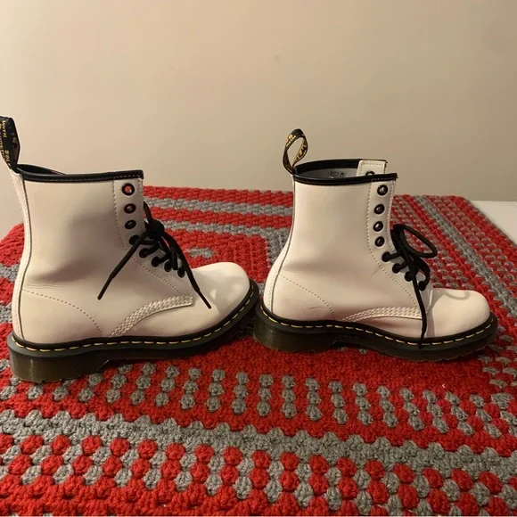 White Dr. Martens Air Wair 11821 Combat Boots women's US size 6 - Picture 4 of 9